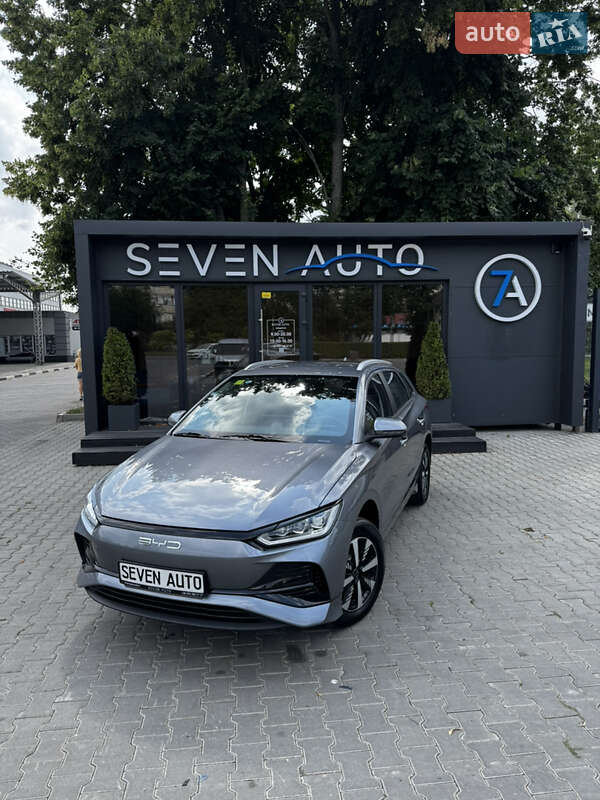 Хэтчбек BYD E2
