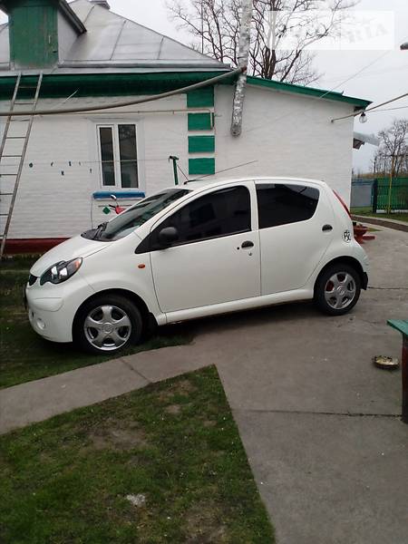 BYD F0 2013 года