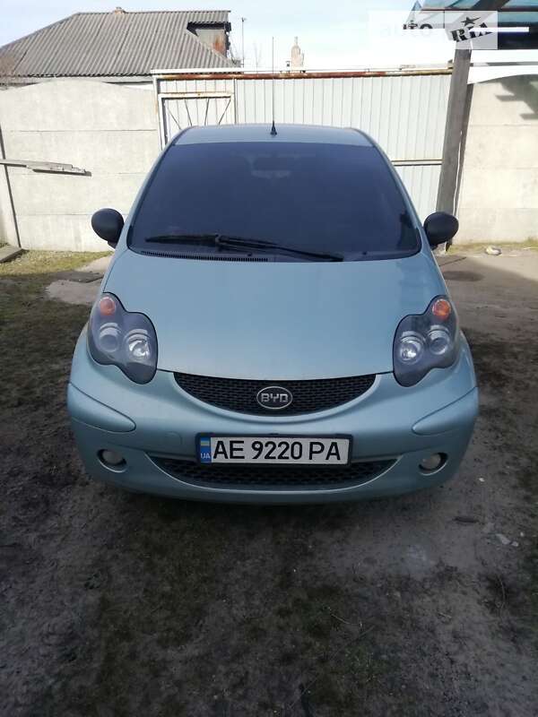 Седан BYD F0