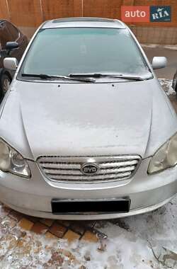 BYD F3  2013