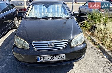 BYD F3  2011