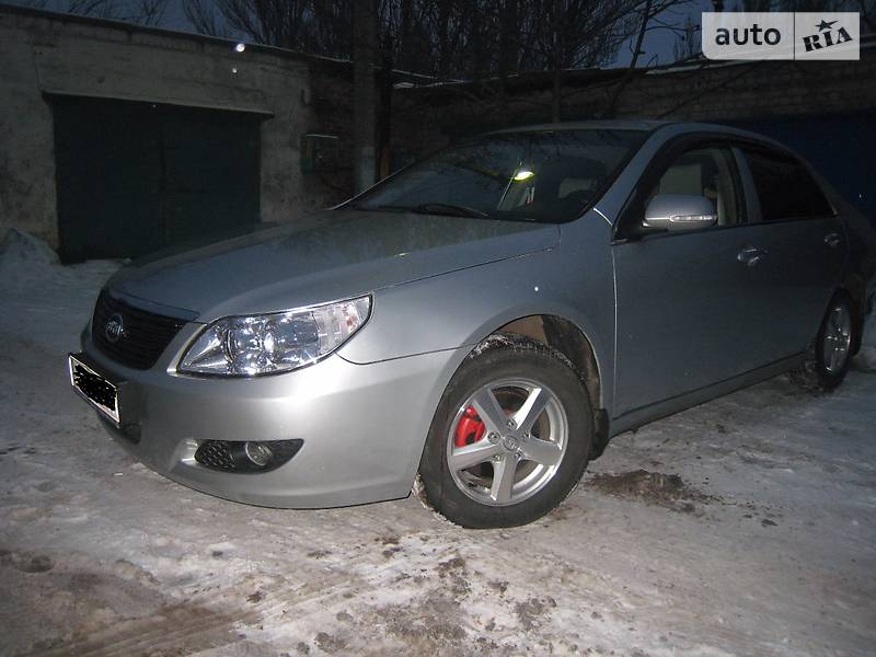 BYD F6 2012 року