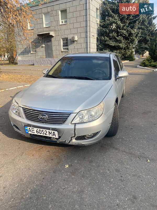 BYD F6