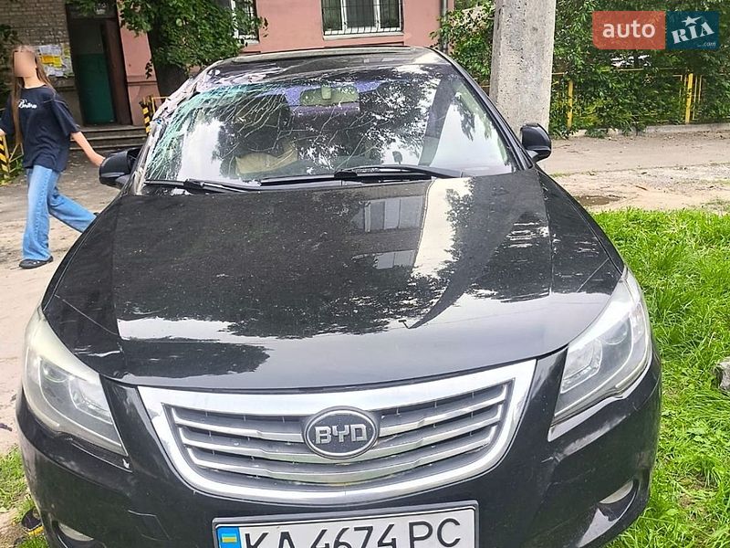 BYD G6