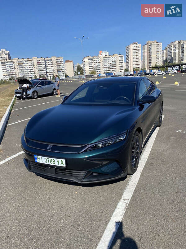 Седан BYD Han
