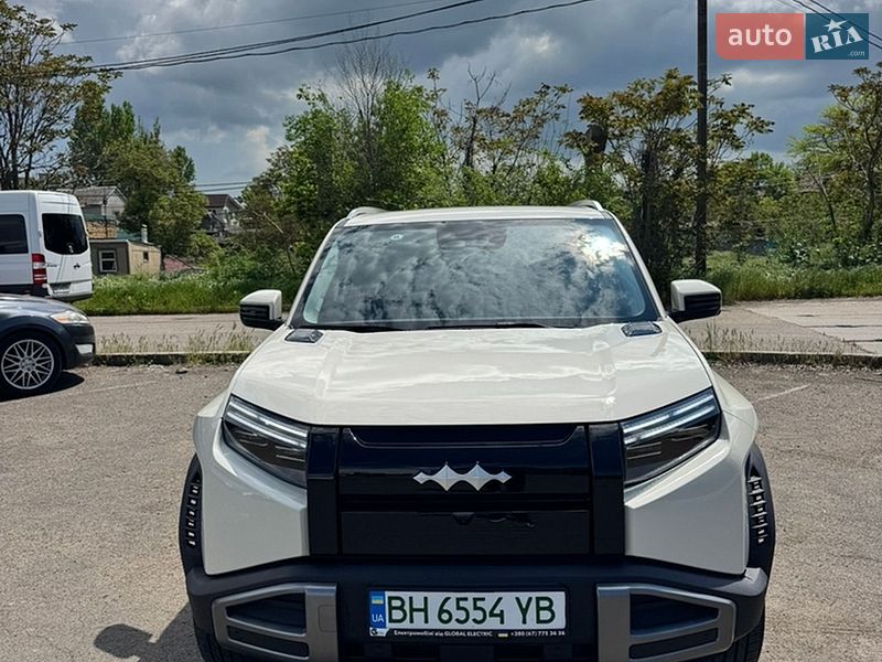 Легкові BYD Leopard 3