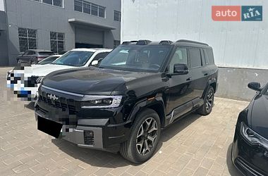 BYD Leopard 8  2025
