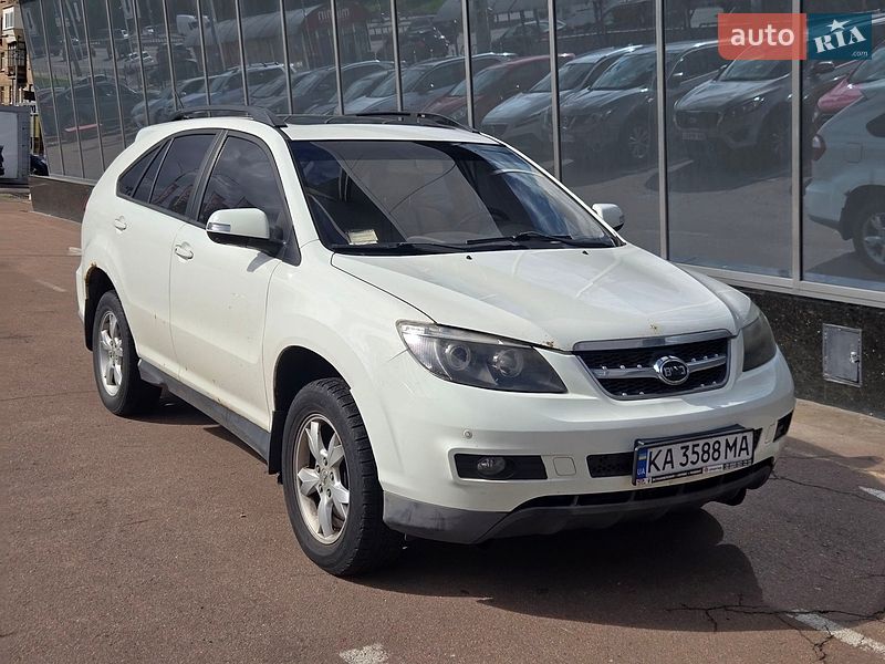 BYD S6 2012