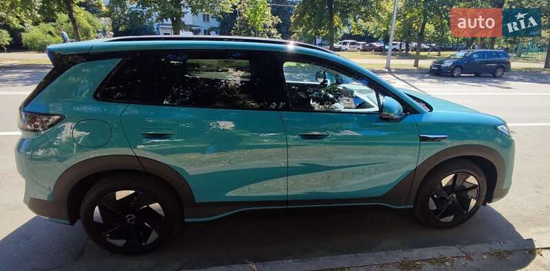 Внедорожник / Кроссовер BYD Sea Lion 05