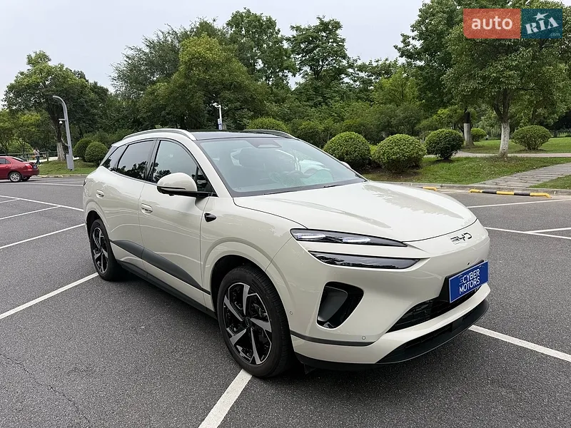 BYD Sea Lion 06
