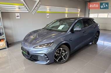 BYD Seal 06 GT  2025