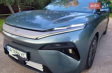 BYD Tang L  2025