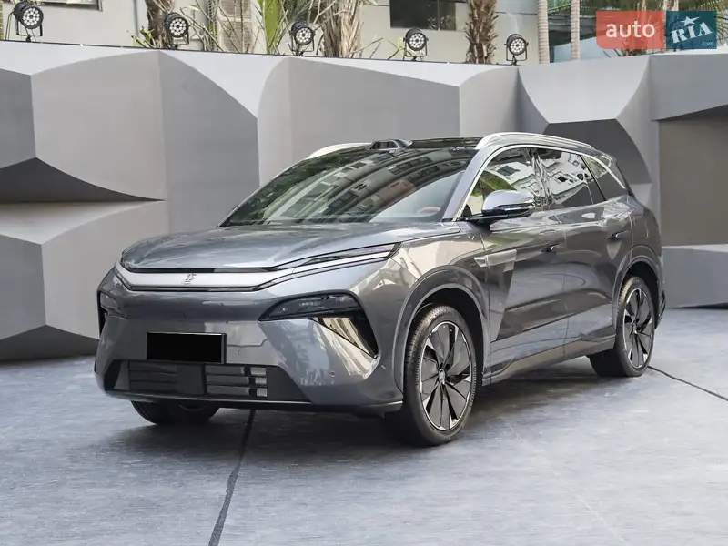 BYD Tang L