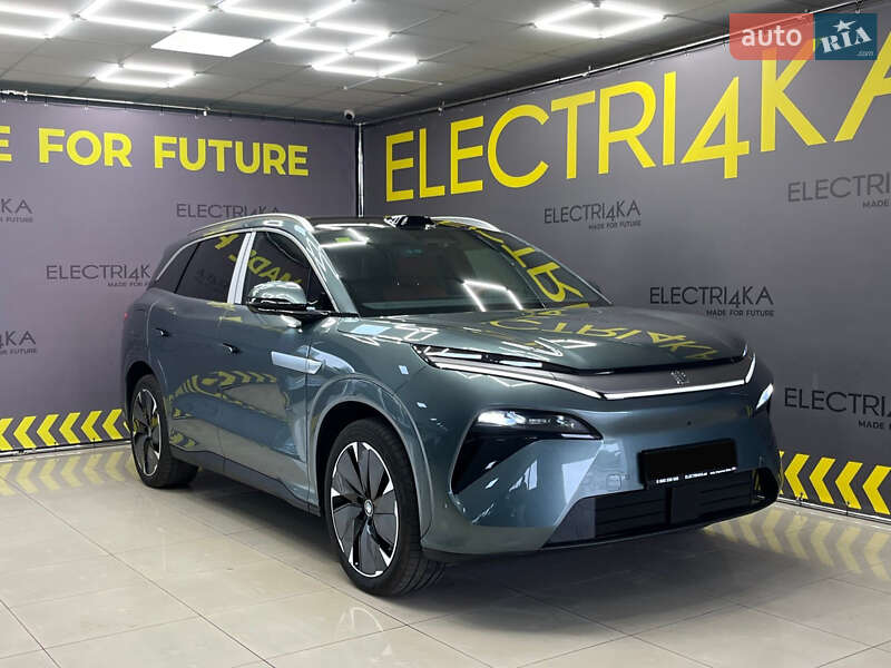 Позашляховик / Кросовер BYD Tang L