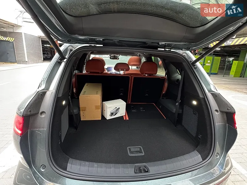 BYD Tang L