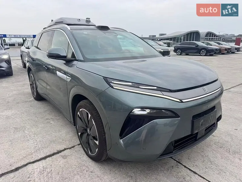 BYD Tang L