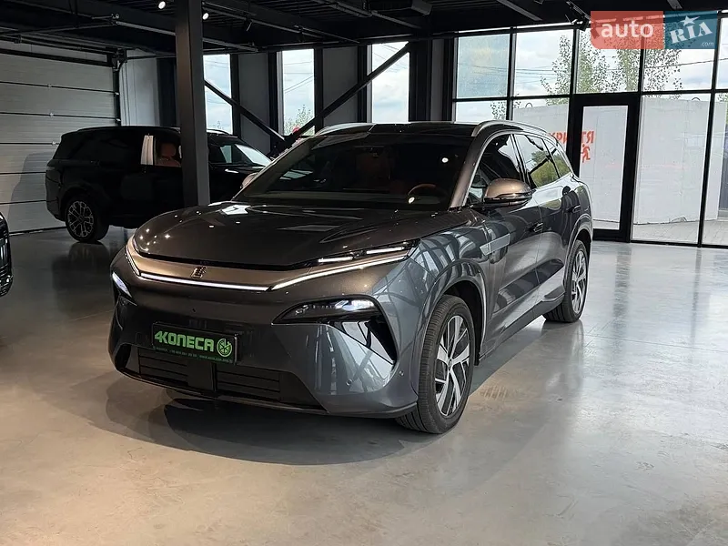 BYD Tang L