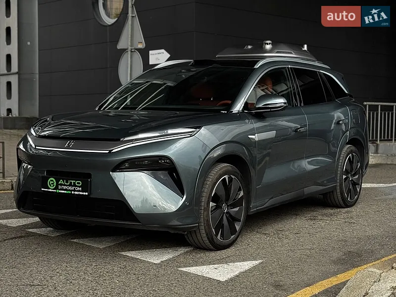 BYD Tang L