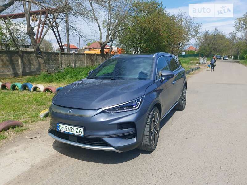 Позашляховик / Кросовер BYD Tang