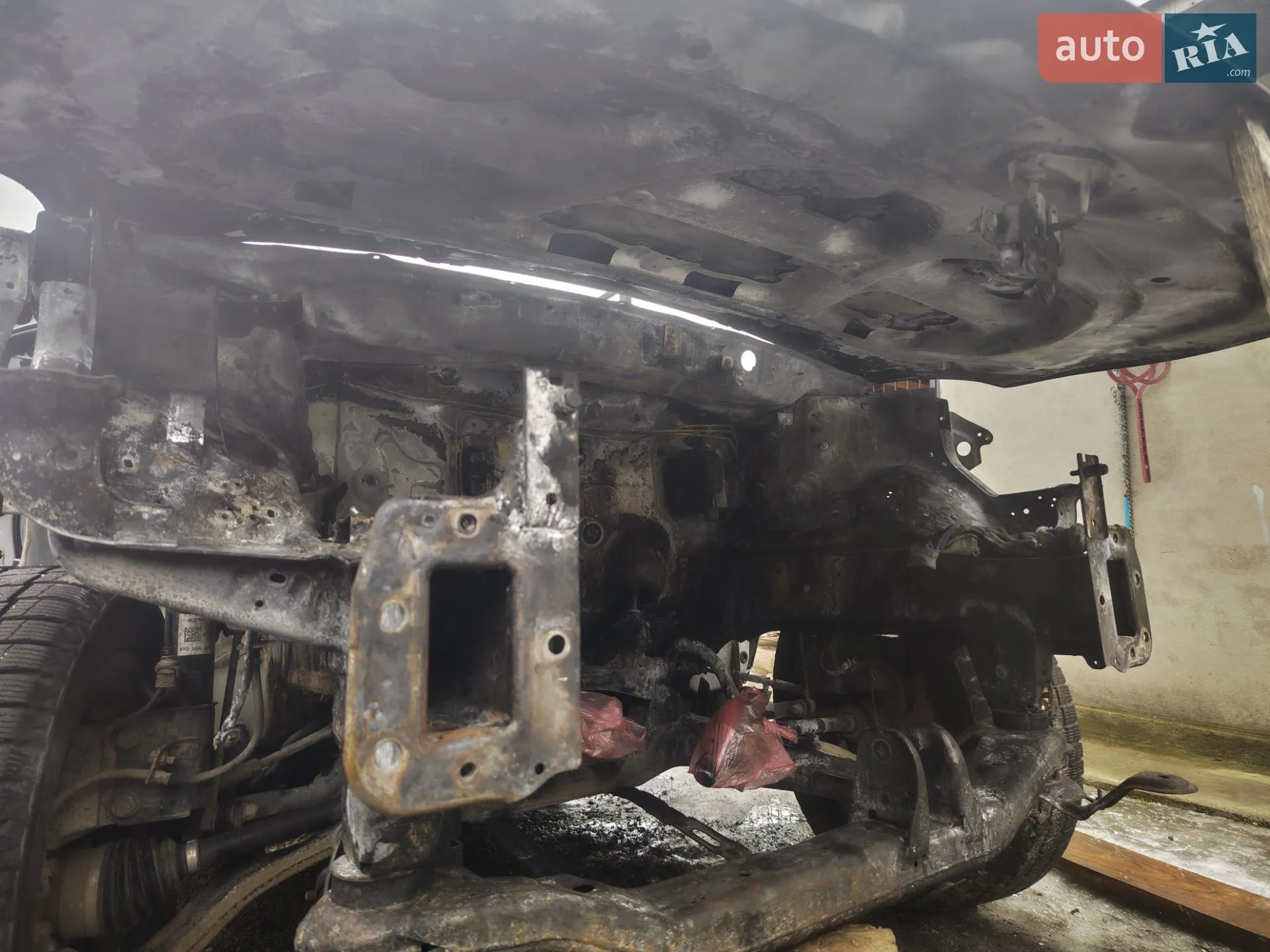 BYD Tang 2024 VIN LC0CE4CD7R0071042 фото оголошення 8 з 19