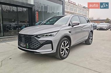 BYD Tang  2025