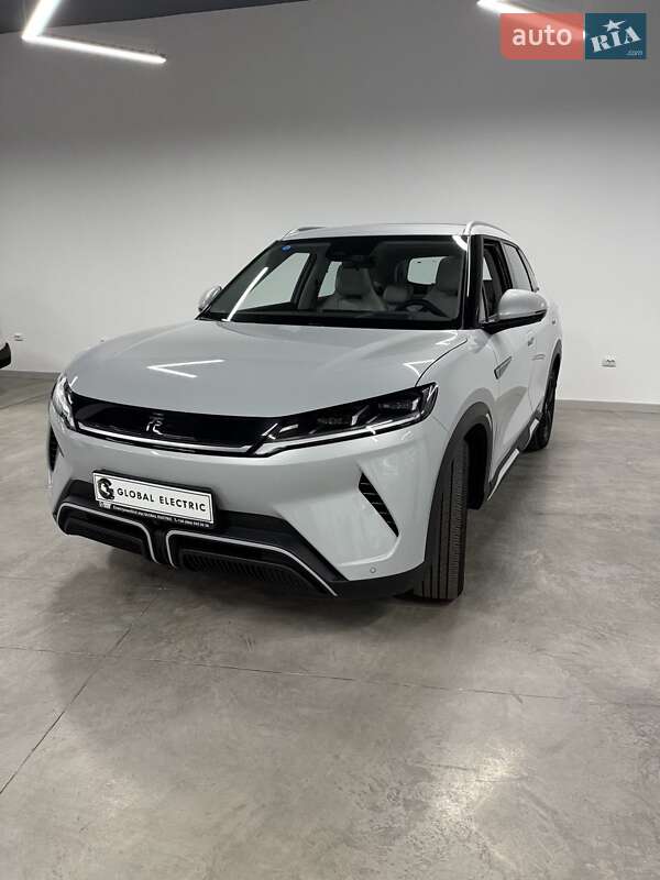 Внедорожник / Кроссовер BYD Yuan Up