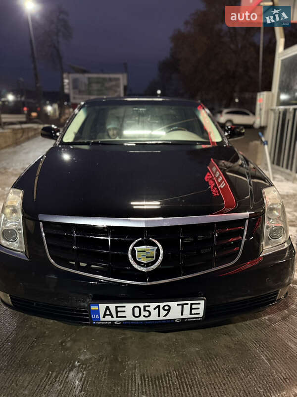 Cadillac DTS