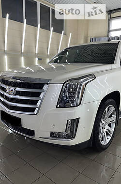 Cadillac Escalade  2014