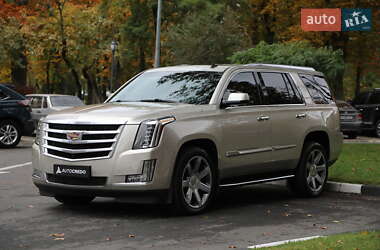 Cadillac Escalade  2014