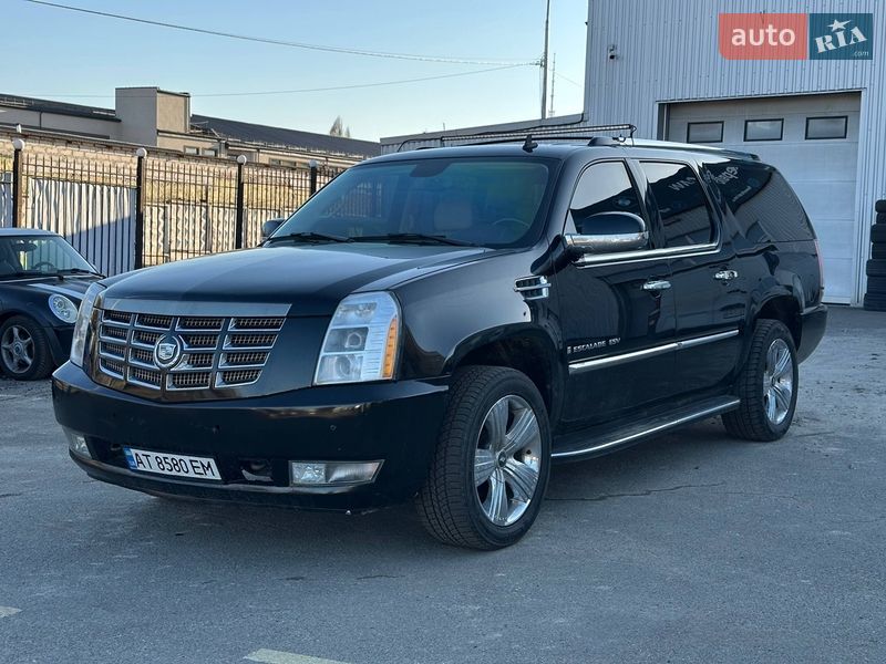 Универсал Cadillac Escalade