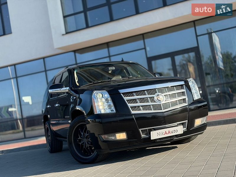 Внедорожник / Кроссовер Cadillac Escalade 2012 в Ивано-Франковске