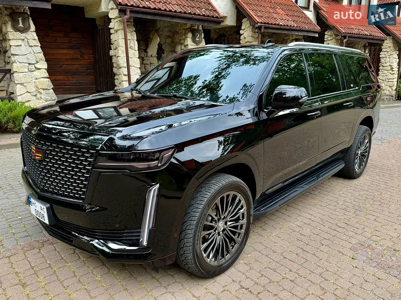 2021 Cadillac Escalade - мініатюра 2