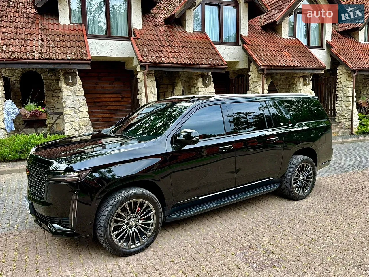 2021 Cadillac Escalade - фото 1