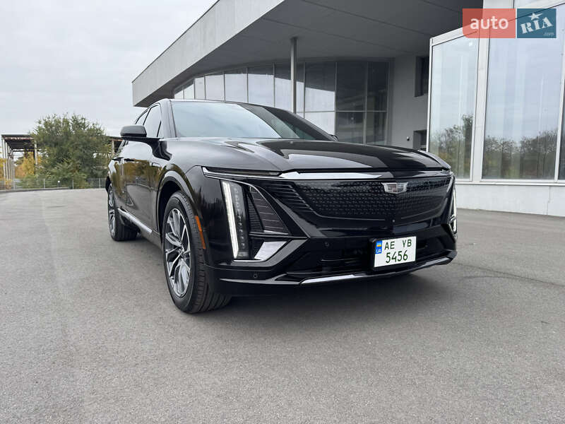 Универсал Cadillac Lyriq