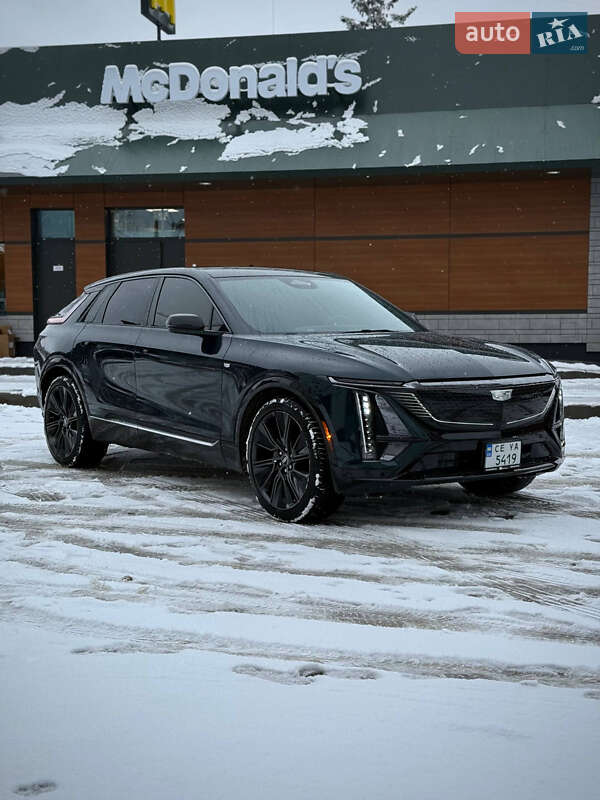 Легковые Cadillac Lyriq