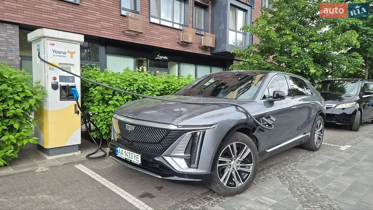 Cadillac Lyriq 2023