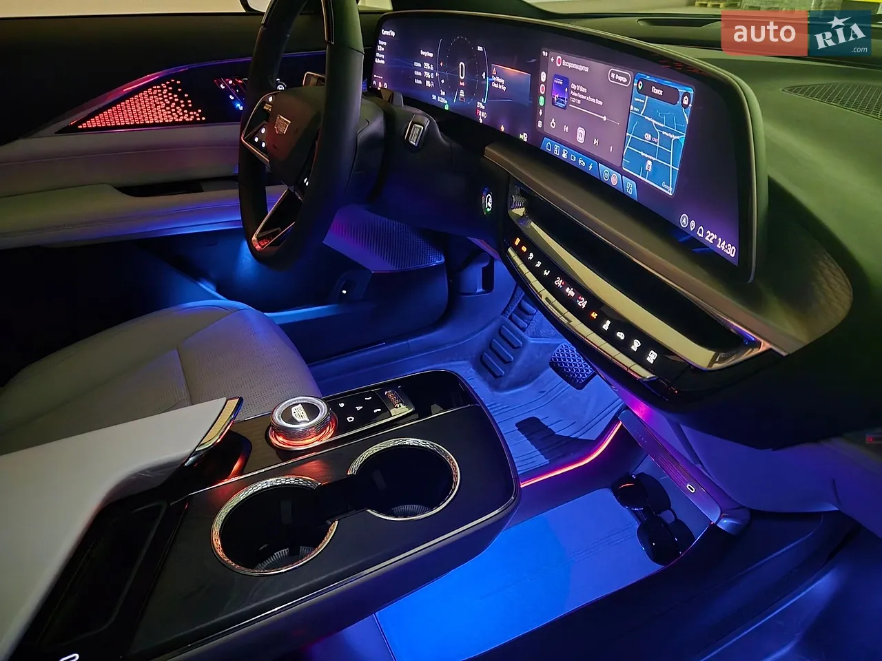 2023 Cadillac Lyriq - мініатюра 4