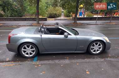 Cadillac XLR  2004