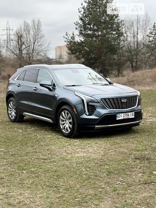 Cadillac XT4