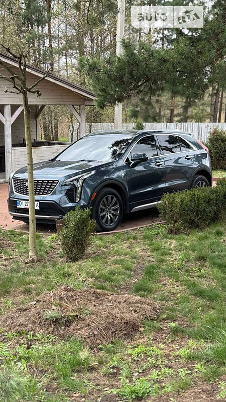 Универсал Cadillac XT4