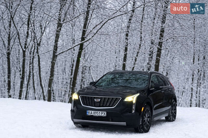 Универсал Cadillac XT4