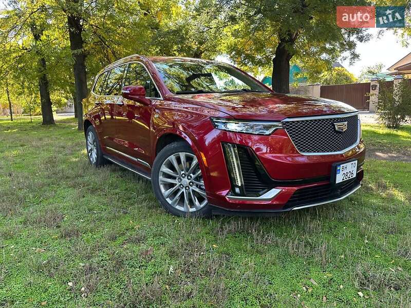 Cadillac XT6