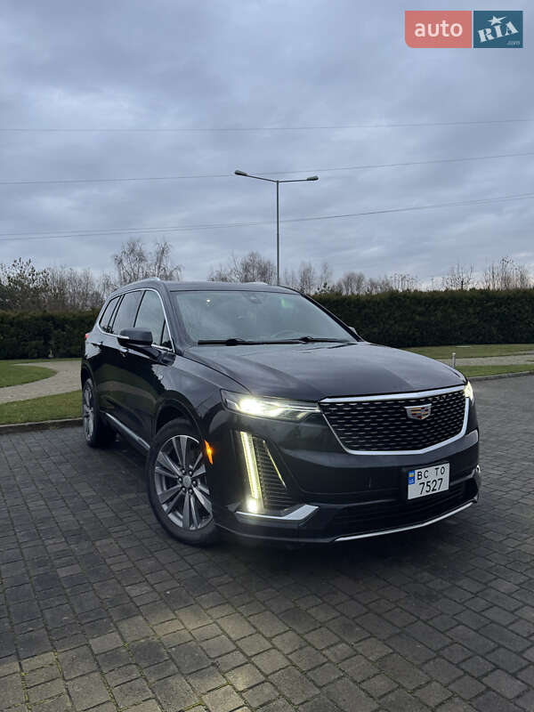 Cadillac XT6