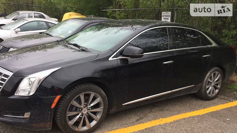 Cadillac XTS 2013 года