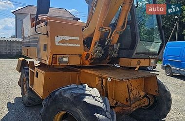 Колесный экскаватор Case Construction 580ST 1997 в Черновцах