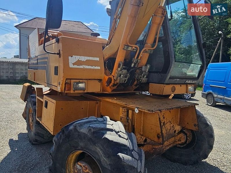 Колесный экскаватор Case Construction 580ST 1997 в Черновцах