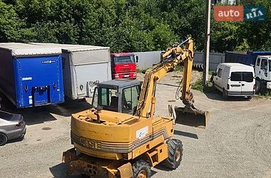 Колесный экскаватор Case Construction 580ST 1997 в Черновцах