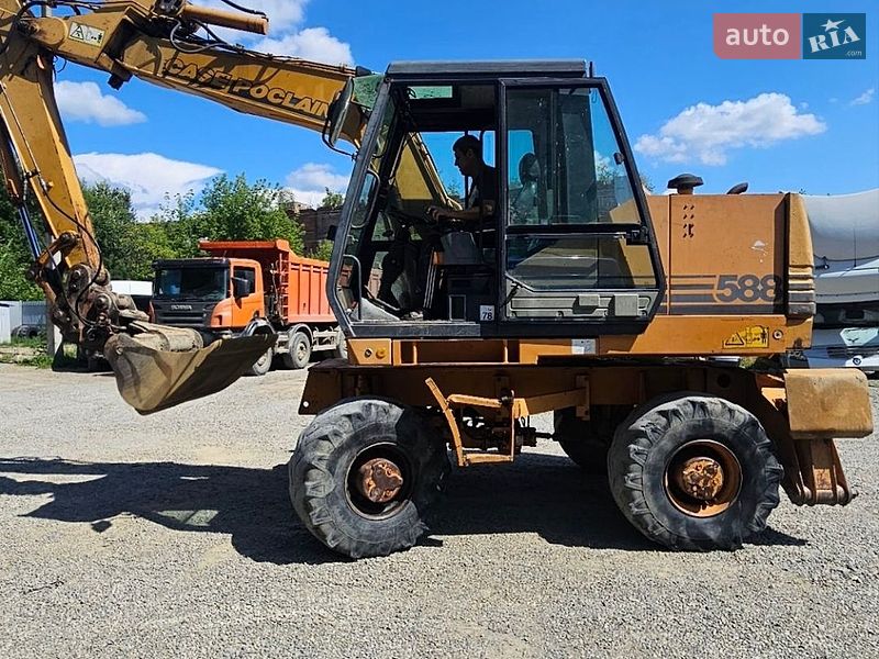 Колесный экскаватор Case Construction 580ST 1997 в Черновцах