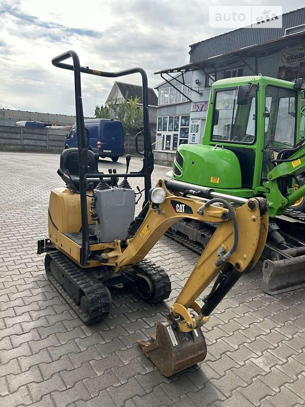 Caterpillar 300