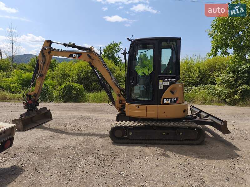 Caterpillar 304